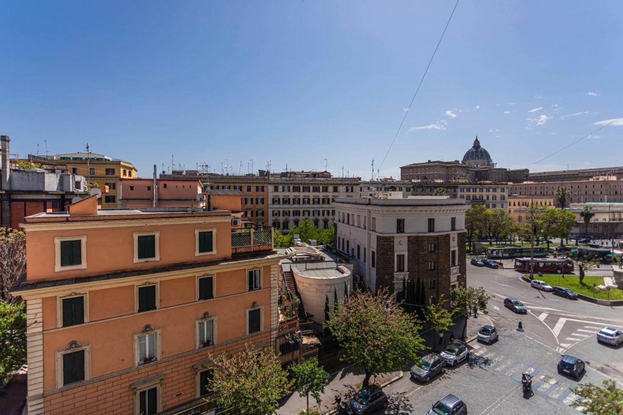 Flat 285 La Roma